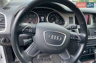 Внедорожник / Кроссовер Audi Q7 2015 в 
