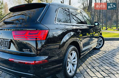 Позашляховик / Кросовер Audi Q7 2016 в Києві