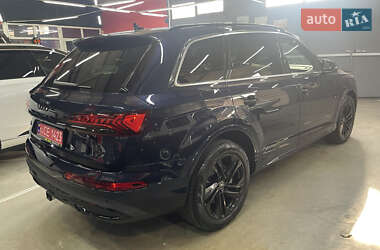 Внедорожник / Кроссовер Audi Q7 2023 в 