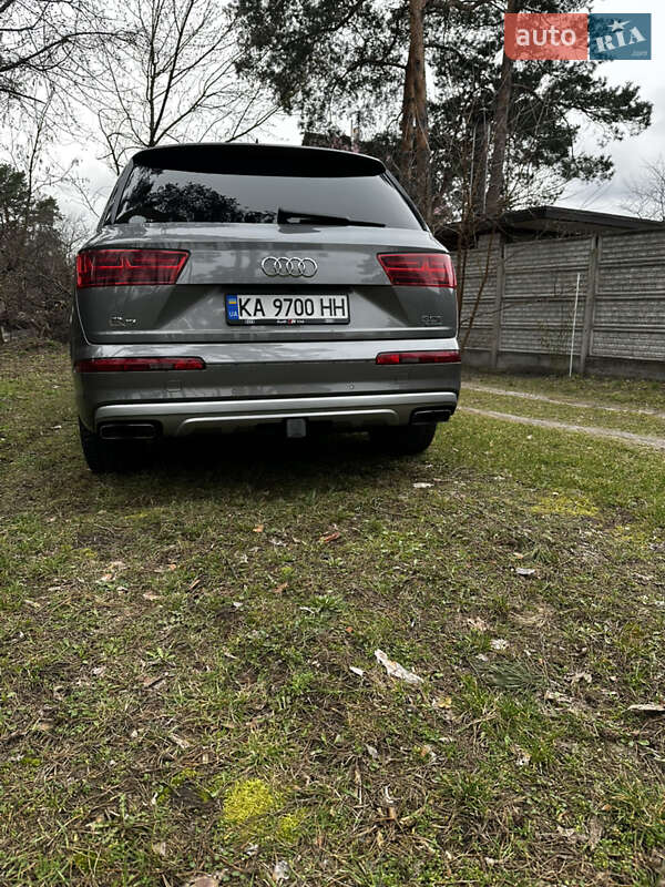 Внедорожник / Кроссовер Audi Q7 2016 в Броварах