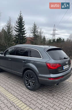 Внедорожник / Кроссовер Audi Q7 2015 в Миргороде