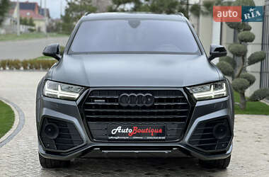 Внедорожник / Кроссовер Audi Q7 2017 в 