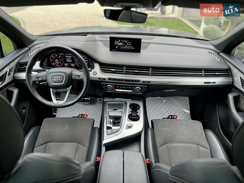 Внедорожник / Кроссовер Audi Q7 2017 в Одессе