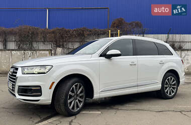 Позашляховик / Кросовер Audi Q7 2017 в Ужгороді