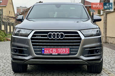 Позашляховик / Кросовер Audi Q7 2017 в 