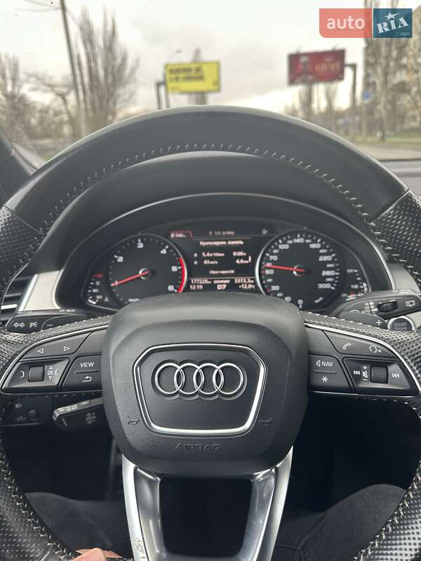 Внедорожник / Кроссовер Audi Q7 2017 в Одессе