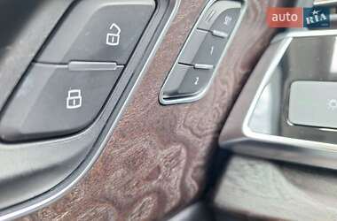 Внедорожник / Кроссовер Audi Q7 2020 в 