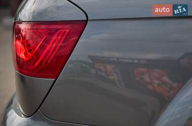 Внедорожник / Кроссовер Audi Q7 2014 в 