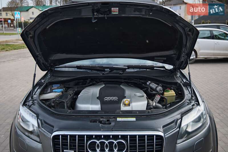 Позашляховик / Кросовер Audi Q7 2014 в Львові