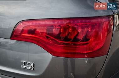 Внедорожник / Кроссовер Audi Q7 2014 в 