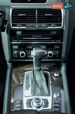 Внедорожник / Кроссовер Audi Q7 2014 в 