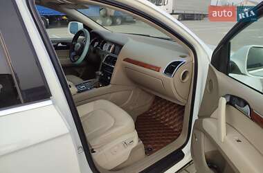 Внедорожник / Кроссовер Audi Q7 2013 в 