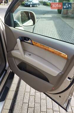 Внедорожник / Кроссовер Audi Q7 2007 в 