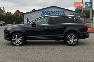 Внедорожник / Кроссовер Audi Q7 2015 в 