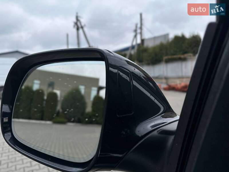 Позашляховик / Кросовер Audi Q7 2015 в Луцьку