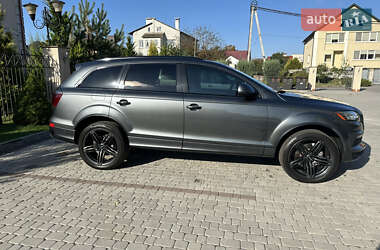 Внедорожник / Кроссовер Audi Q7 2012 в 
