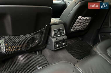 Внедорожник / Кроссовер Audi Q7 2012 в 