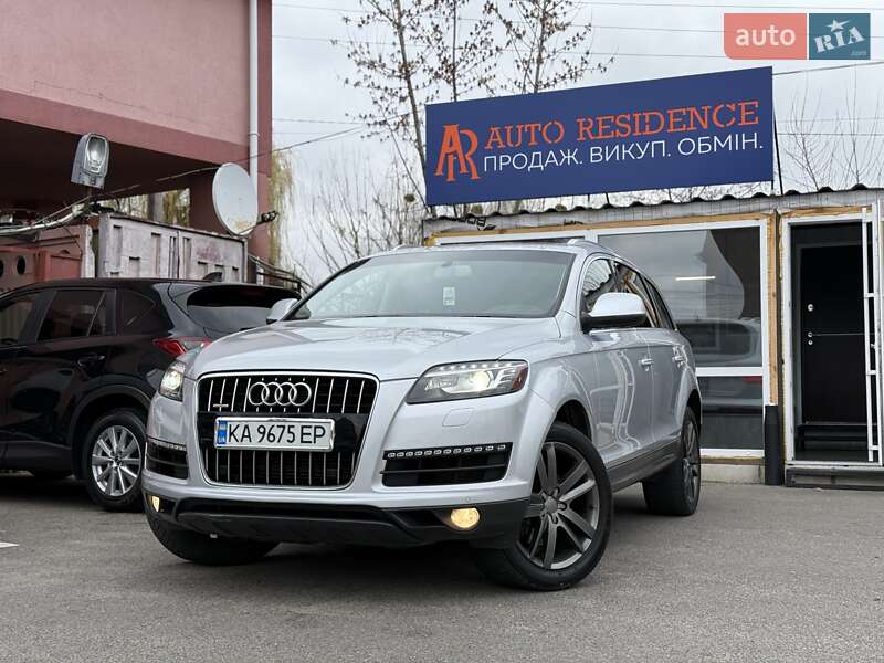 Внедорожник / Кроссовер Audi Q7 2013 в 