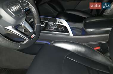 Позашляховик / Кросовер Audi Q7 2017 в 