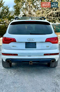 Внедорожник / Кроссовер Audi Q7 2015 в 