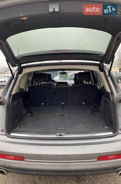 Внедорожник / Кроссовер Audi Q7 2013 в 