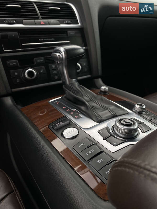 Внедорожник / Кроссовер Audi Q7 2013 в Умани
