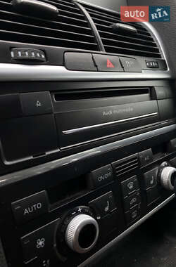Внедорожник / Кроссовер Audi Q7 2013 в 
