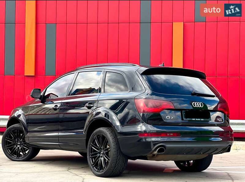 Внедорожник / Кроссовер Audi Q7 2014 в Киеве