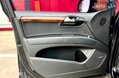 Внедорожник / Кроссовер Audi Q7 2014 в 
