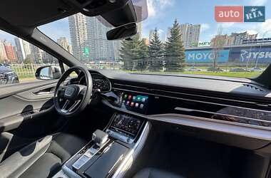 Внедорожник / Кроссовер Audi Q7 2020 в 