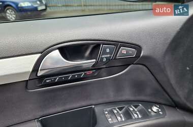 Внедорожник / Кроссовер Audi Q7 2011 в 