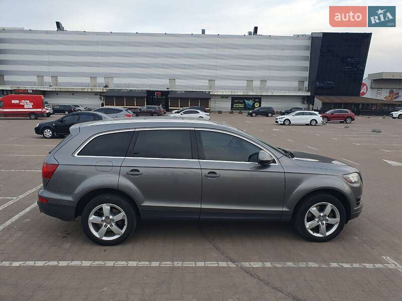 Внедорожник / Кроссовер Audi Q7 2012 в Житомире