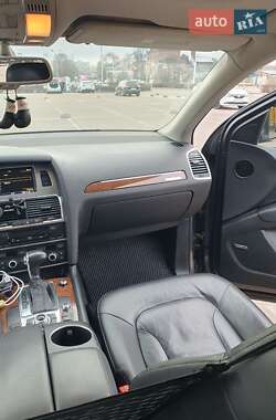 Внедорожник / Кроссовер Audi Q7 2012 в 