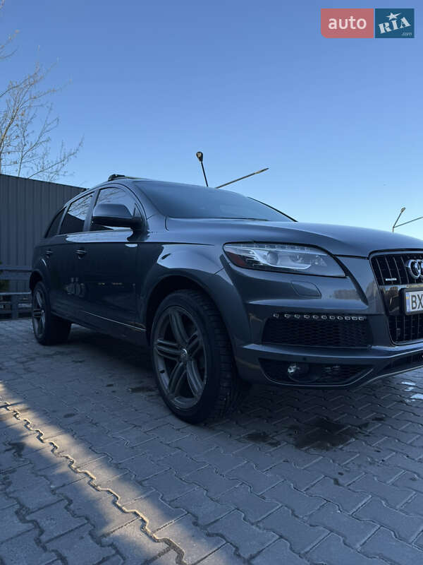 Позашляховик / Кросовер Audi Q7 2015 в Києві