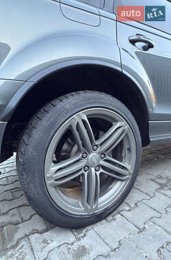 Позашляховик / Кросовер Audi Q7 2015 в 