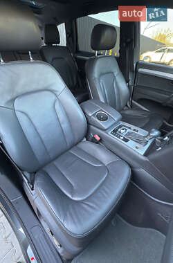 Позашляховик / Кросовер Audi Q7 2015 в 