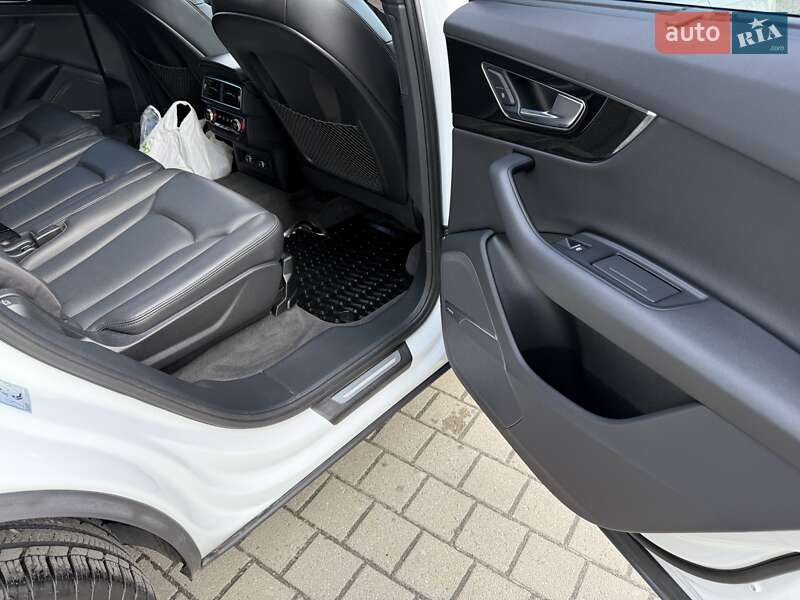 Позашляховик / Кросовер Audi Q7 2018 в Львові
