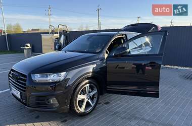 Позашляховик / Кросовер Audi Q7 2016 в Вінниці