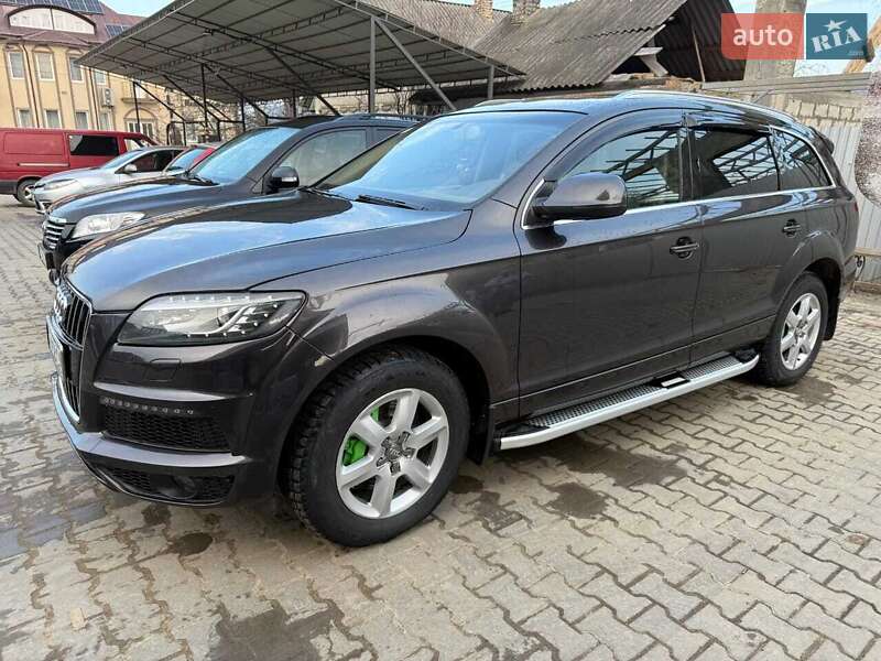 Позашляховик / Кросовер Audi Q7 2011 в Чемерівцях