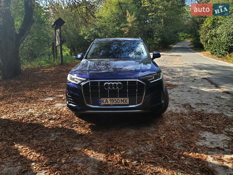 Позашляховик / Кросовер Audi Q7 2022 в Києві