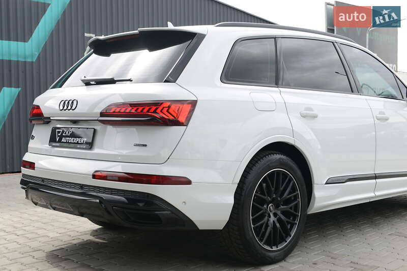 Внедорожник / Кроссовер Audi Q7 2022 в Мукачево