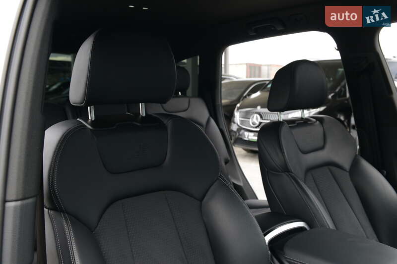 Внедорожник / Кроссовер Audi Q7 2022 в Мукачево