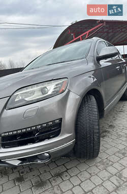 Внедорожник / Кроссовер Audi Q7 2011 в 