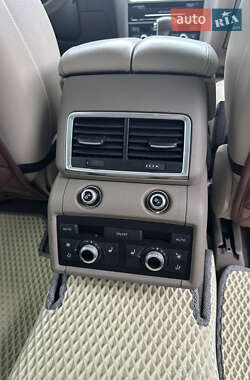 Внедорожник / Кроссовер Audi Q7 2011 в 
