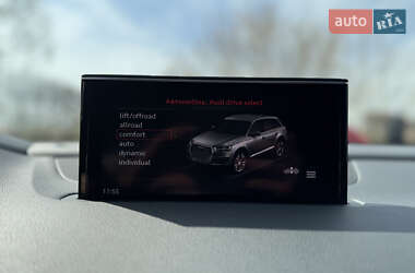 Позашляховик / Кросовер Audi Q7 2018 в 