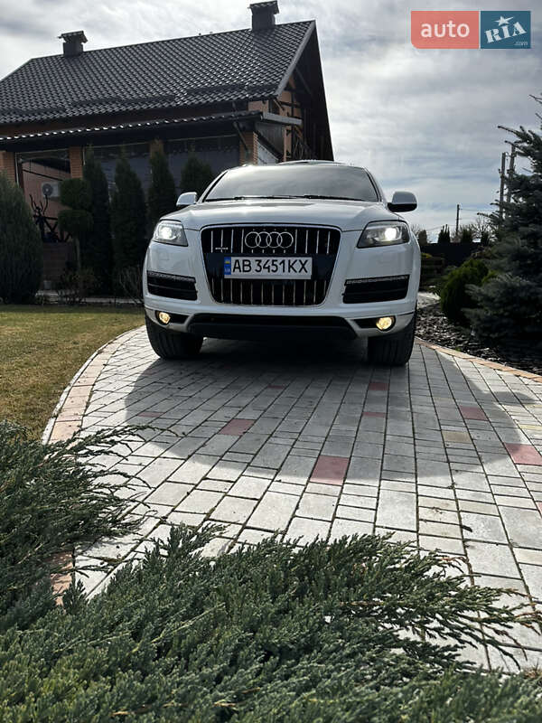 Внедорожник / Кроссовер Audi Q7 2015 в Виннице
