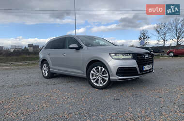 Внедорожник / Кроссовер Audi Q7 2018 в 