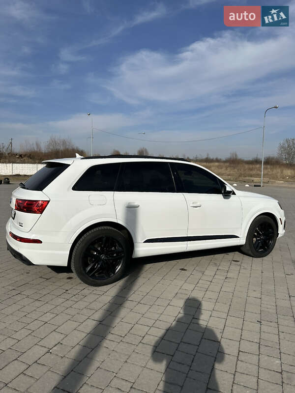 Внедорожник / Кроссовер Audi Q7 2018 в Львове