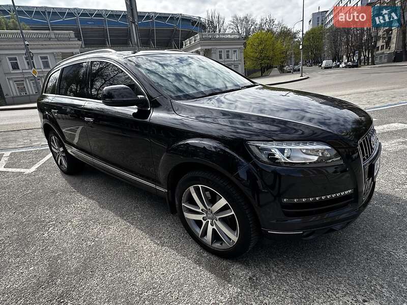 Внедорожник / Кроссовер Audi Q7 2013 в Днепре