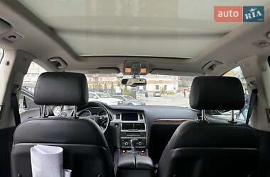 Внедорожник / Кроссовер Audi Q7 2013 в 
